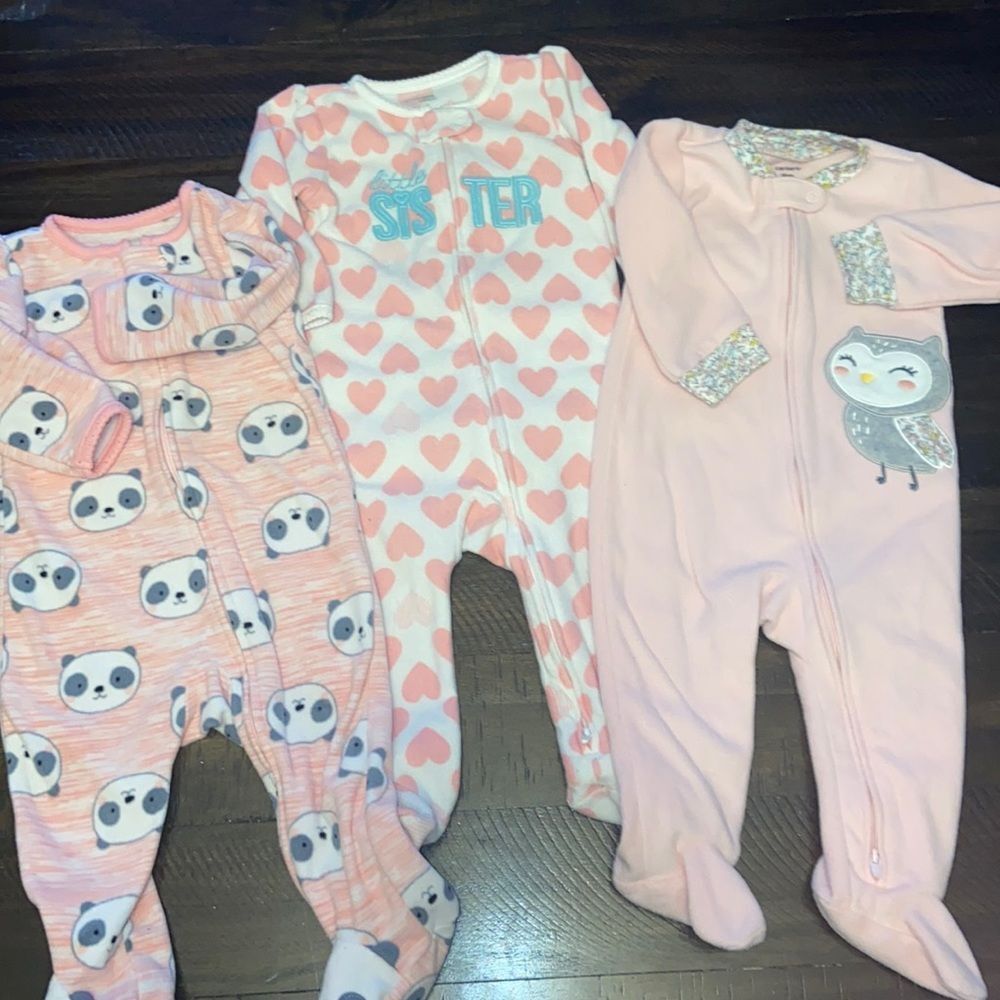 Carter’s fleece footie bundle